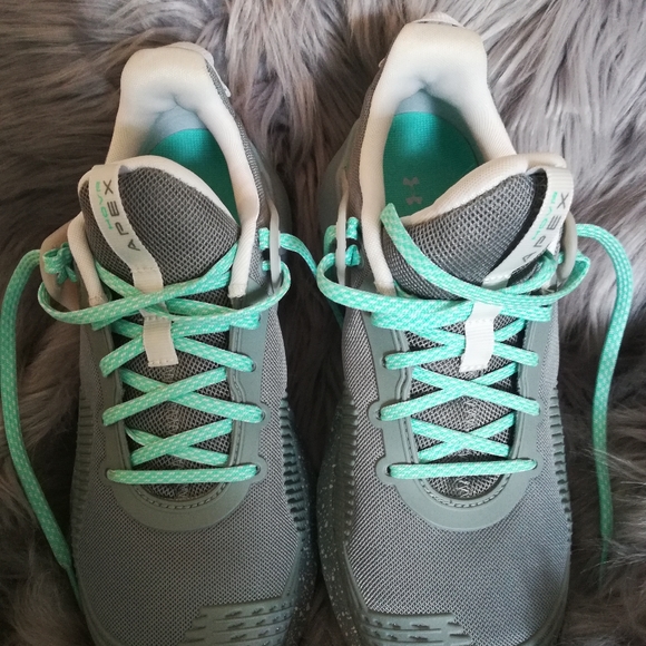 SOLD Under Armour Hovr Apex Training Shoes - Picture 10 of 13